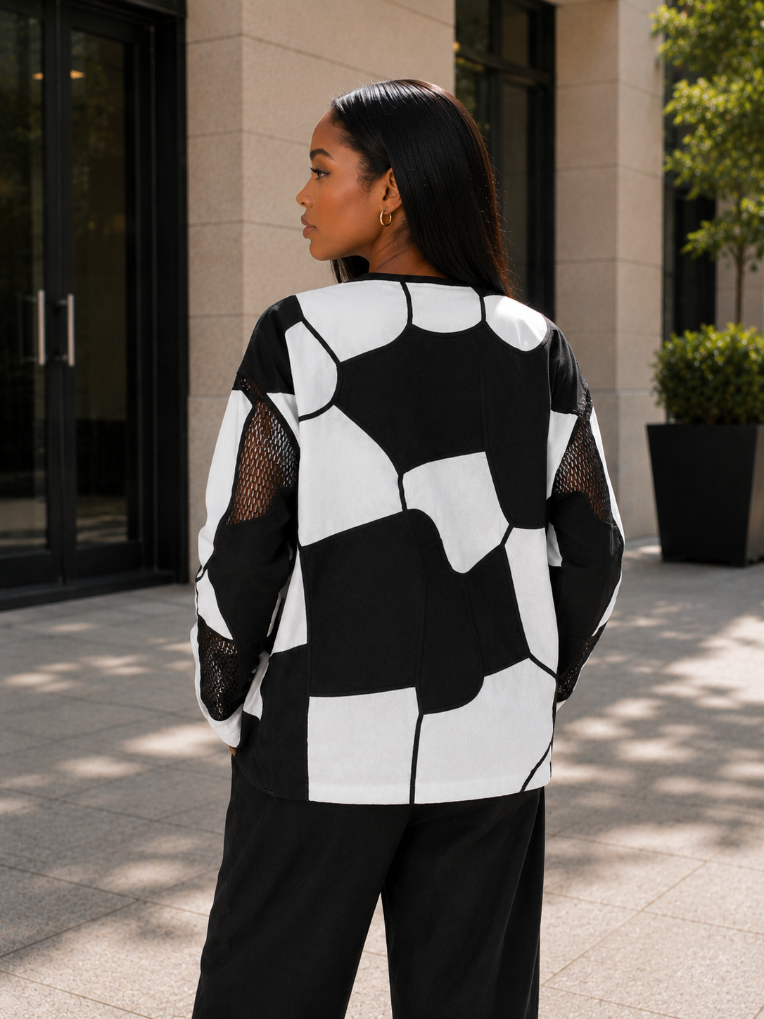 BLACK/WHITE PATCHWORK JACKET